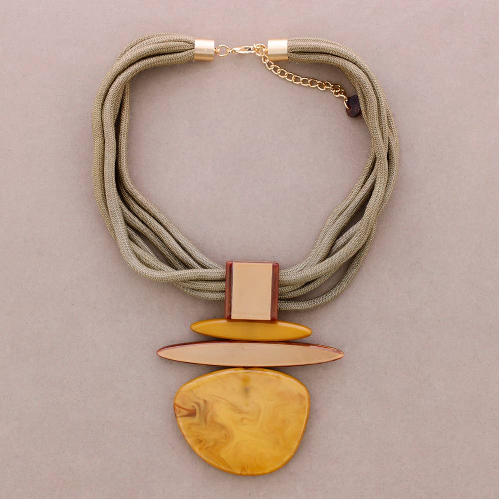 Collier pendentif en résine - OkikiParis