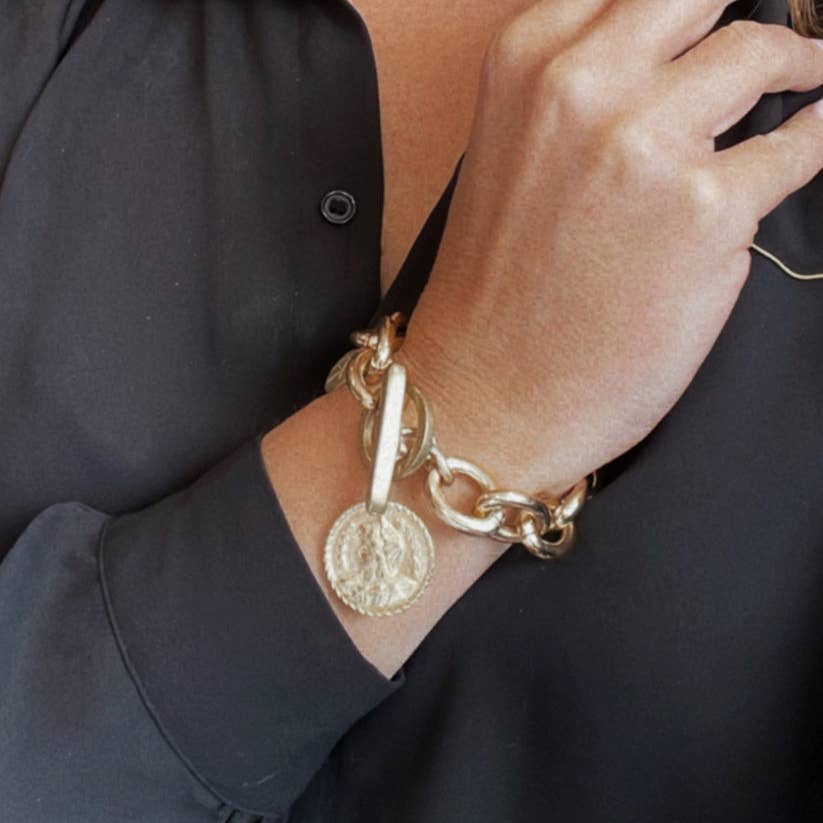 Bracelet chaîne avec pièce antique Camp dorée - OkikiParis