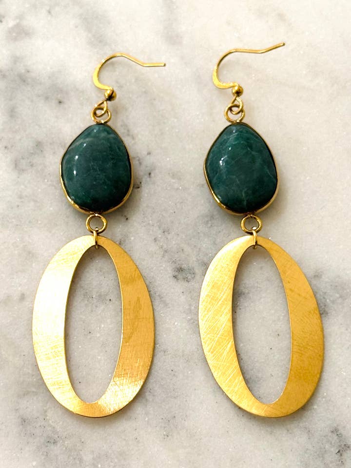 Boucles d'oreilles pendantes Qamuran avec pierres minérales - OkikiParis