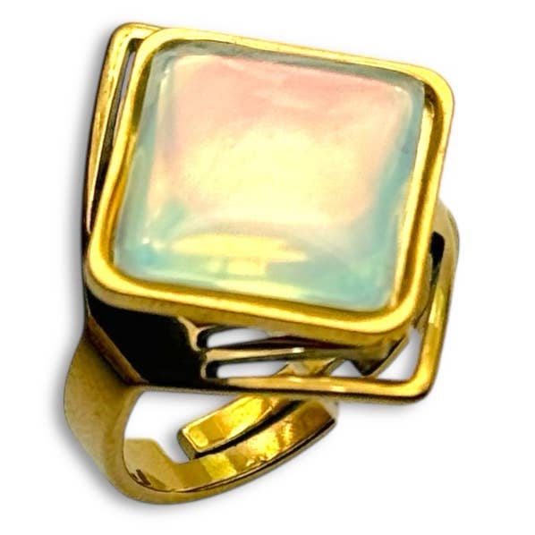 Iridesse – Bague en or avec pierre carrée iridescente - OkikiParis