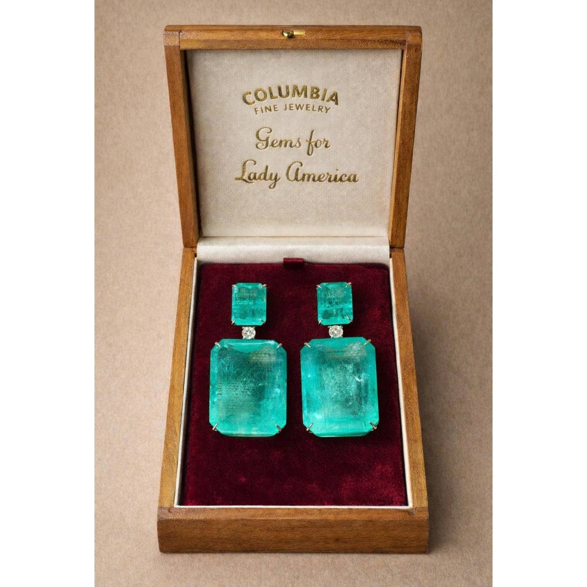 Boucles d'oreilles pendantes avec émeraude colombienne et diamant en Sterling - OkikiParis