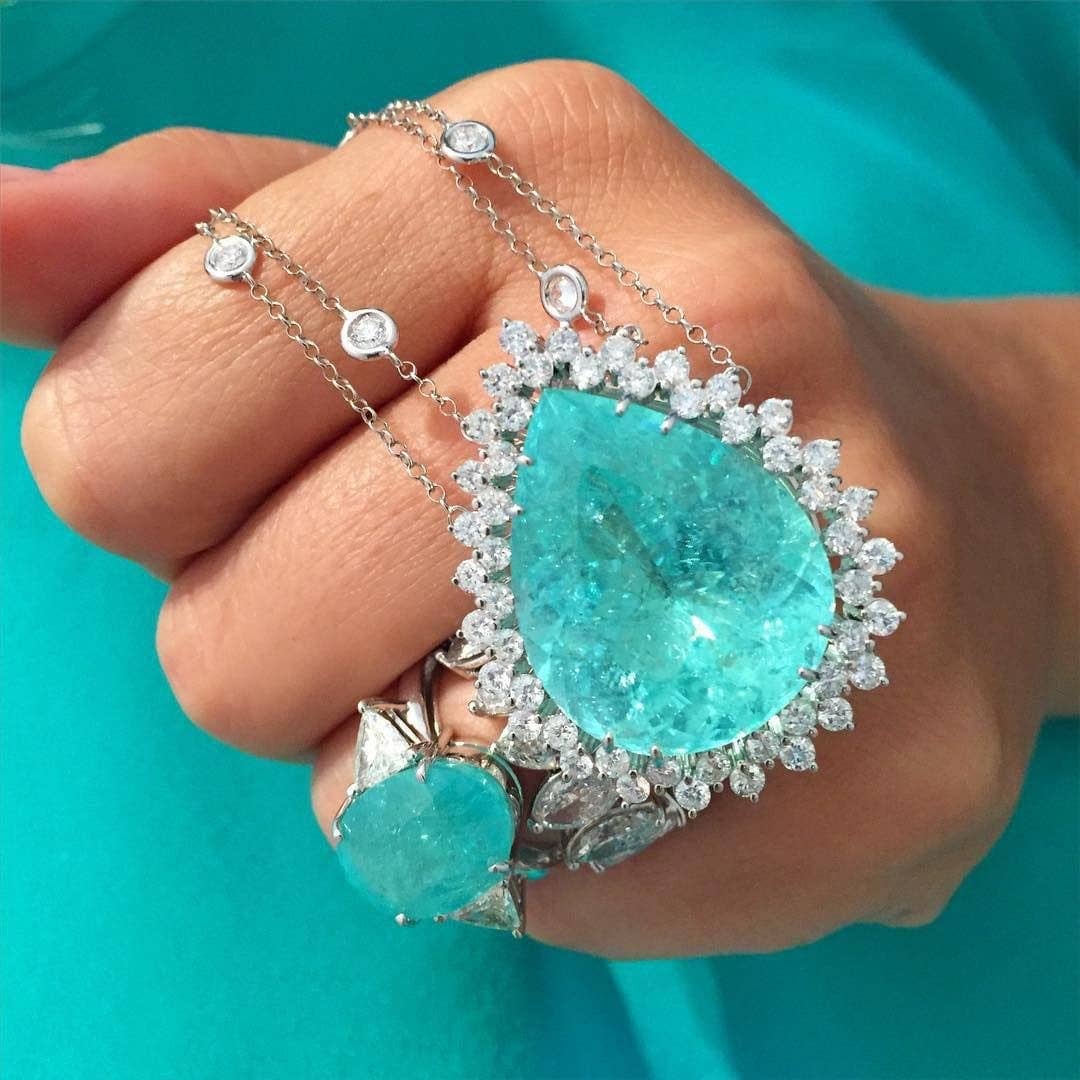 COLLIER DE LUXE EN TOURMALINE PARAÍBA NATURELLE BLEU NÉON - OkikiParis