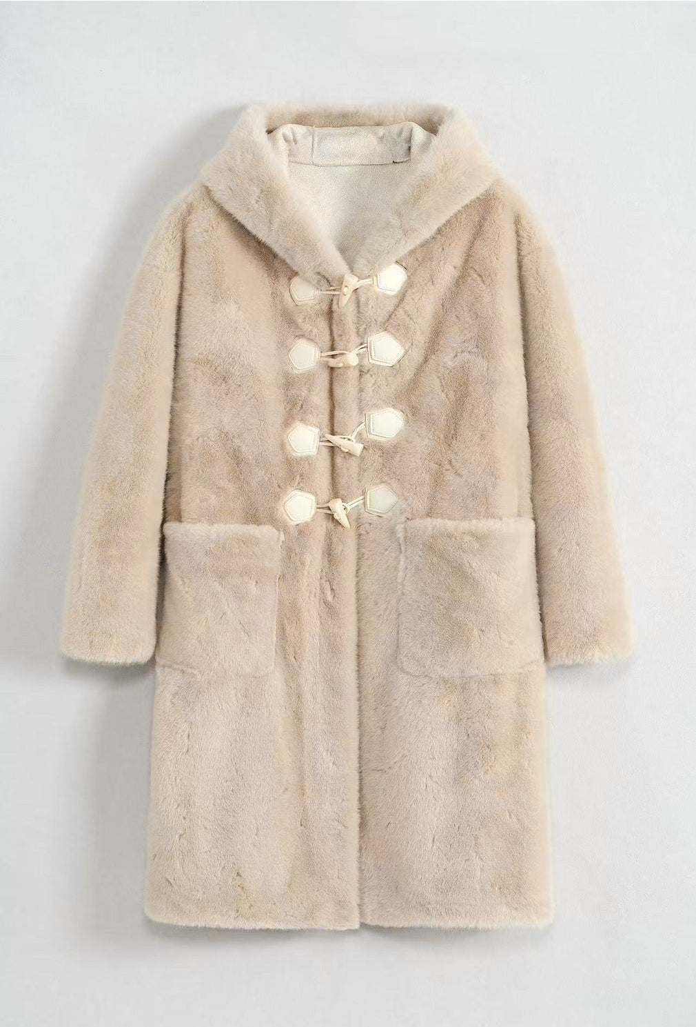 Manteau Mi-Long à Capuche en Fausse Fourrure | Boutons Bascule – OkikiParis
