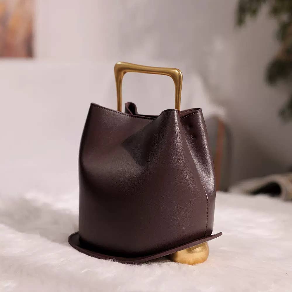 Sac en cuir avec anse métallique au design artistique géométrique - OkikiParis
