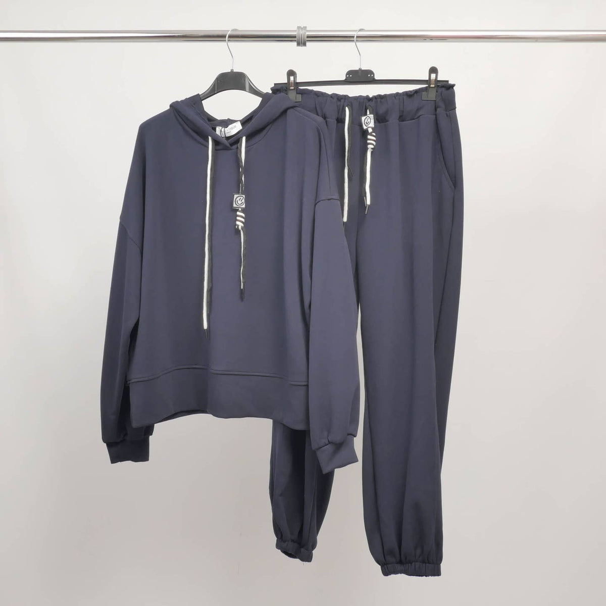 Ensemble sweat à capuche et jogging - OkikiParis