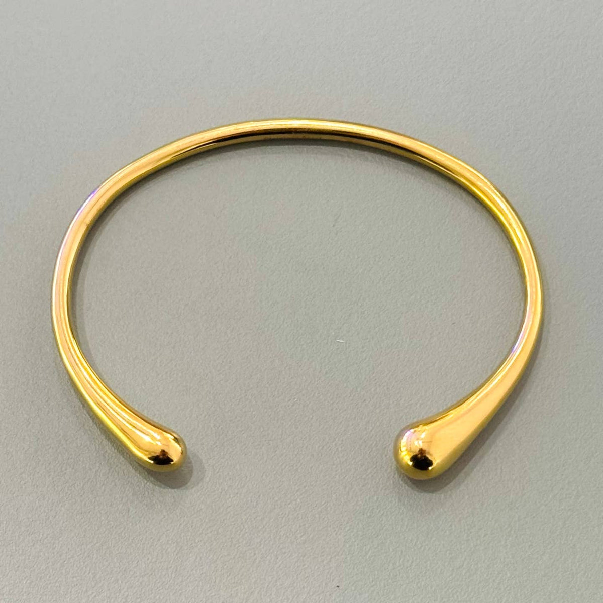 Bracelet jonc Ferrara en acier inoxydable plaqué or 14 carats - OkikiParis