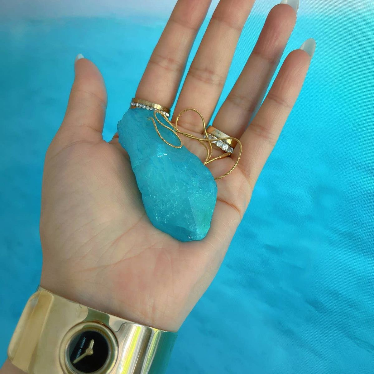 Pendentif en tourmaline de Paraíba brute, gemme bleu néon - OkikiParis