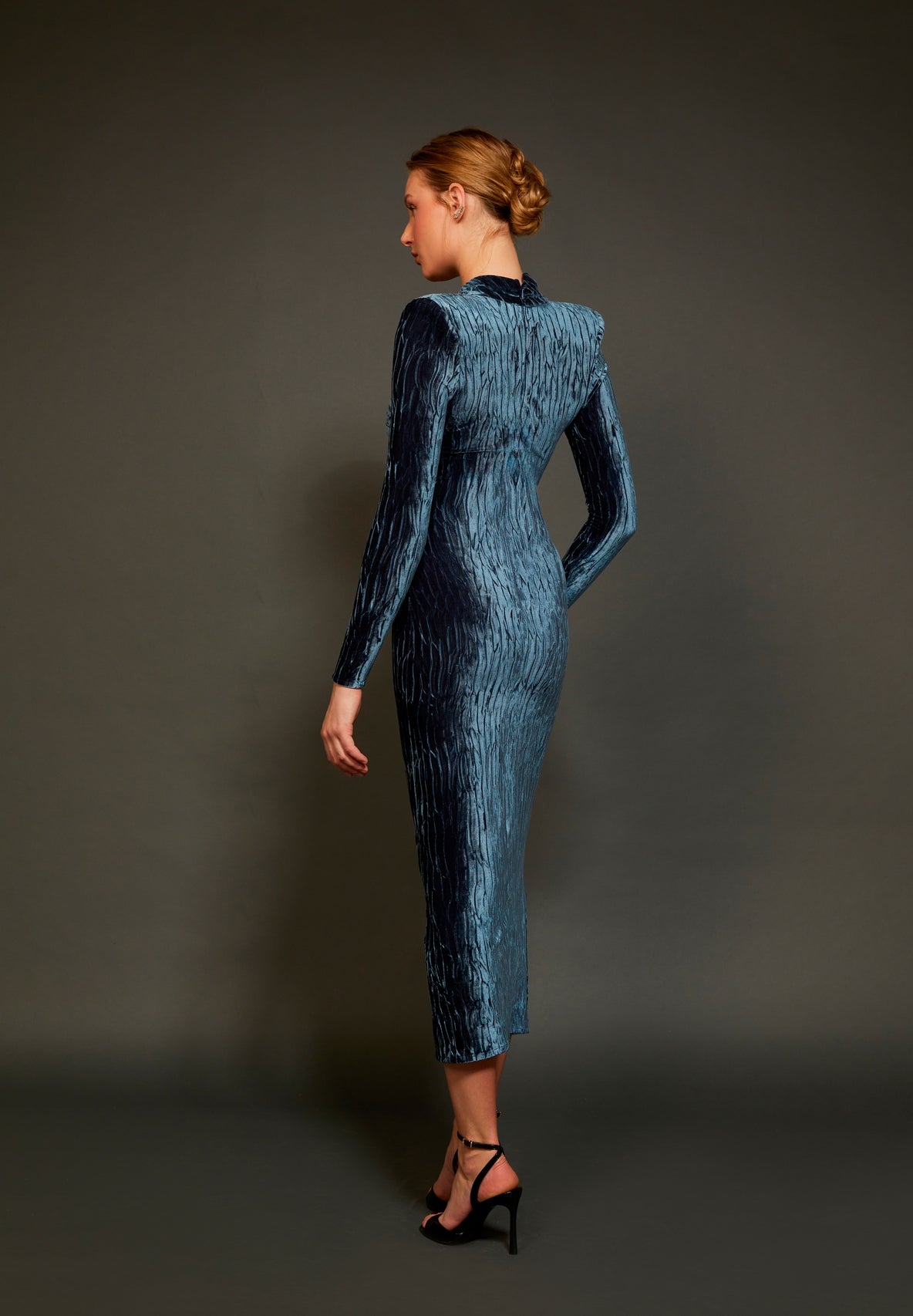 Robe midi en velours extensible veinée Daffodil - OkikiParis
