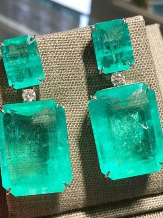 Boucles d'oreilles pendantes avec émeraude colombienne et diamant en Sterling - OkikiParis