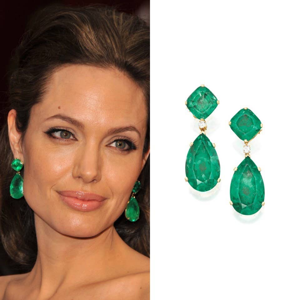 Boucles d'oreilles pendantes goutte en émeraude par Angelina Jolie - OkikiParis