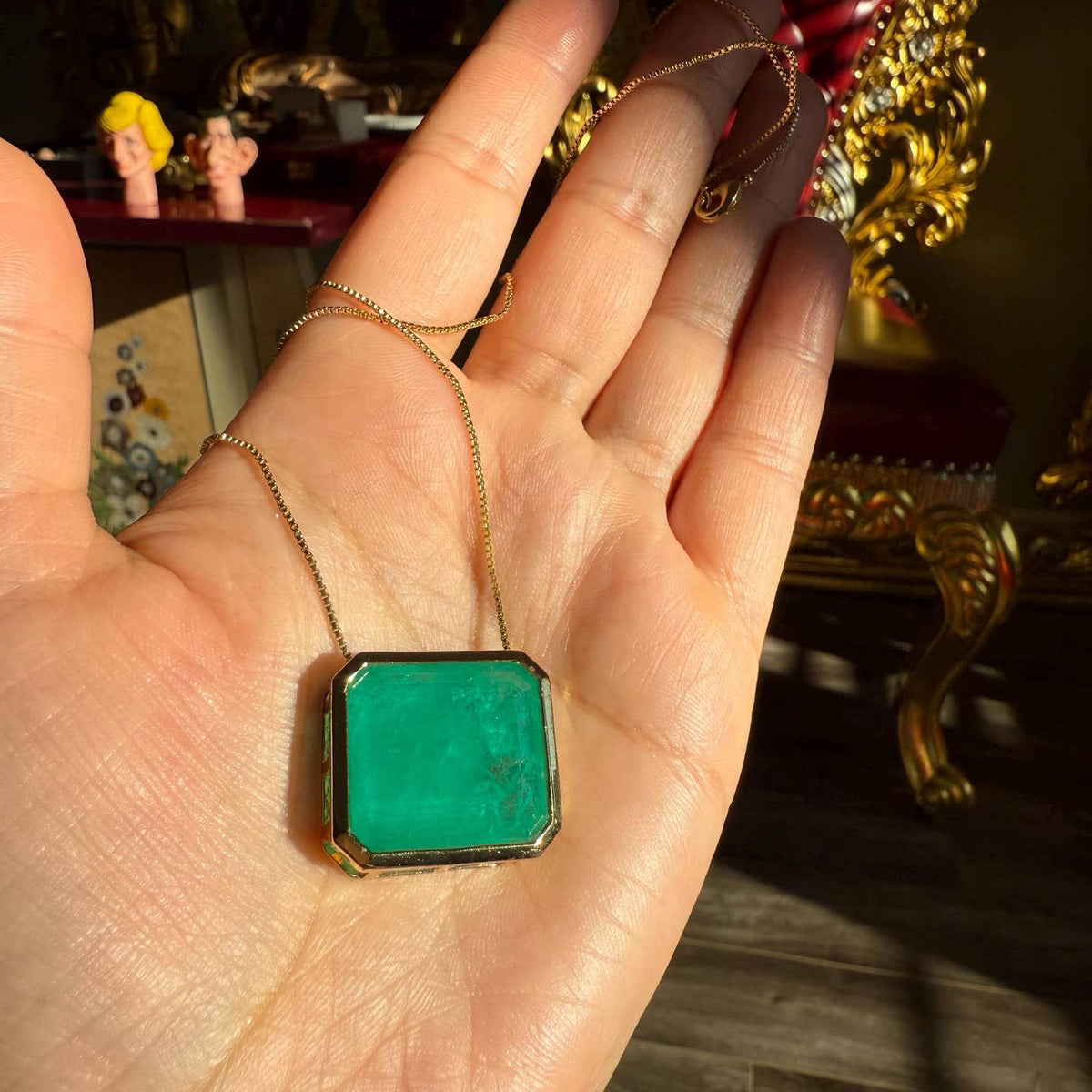 Pendentif doublet d'émeraude colombienne de 50 carats - OkikiParis