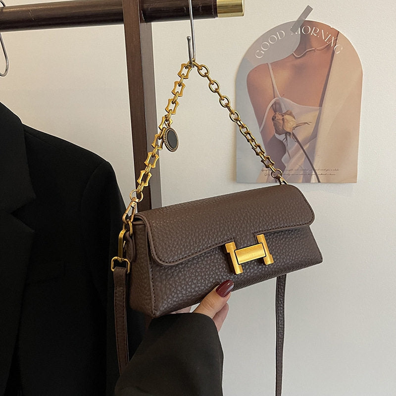 Petit sac carré bandoulière à chaîne pour femme en cuir texturé avec fermoir en métal doré