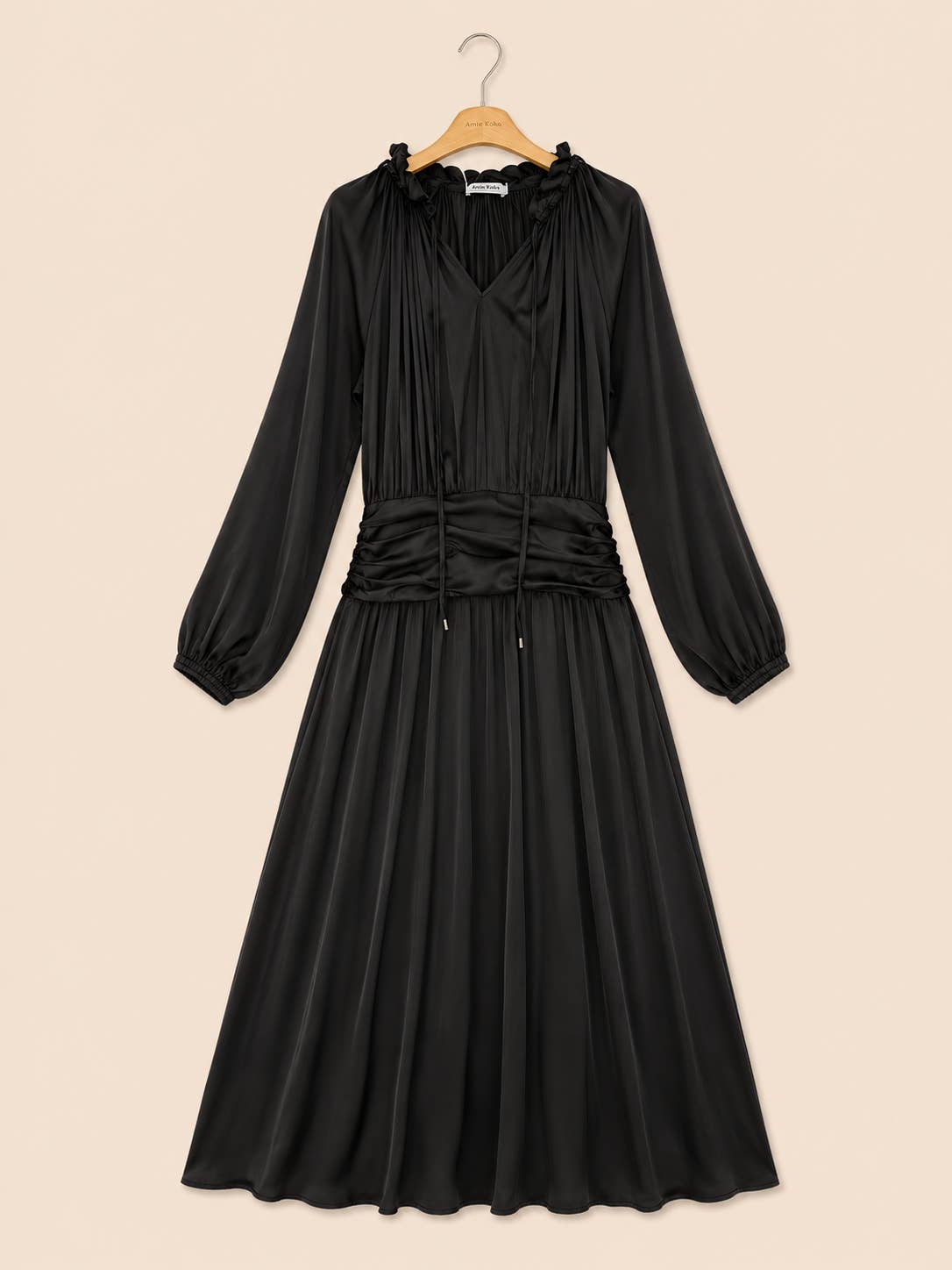 Robe Longue Satinée – Décolleté en V, Manches Bouffantes & Taille Drапée