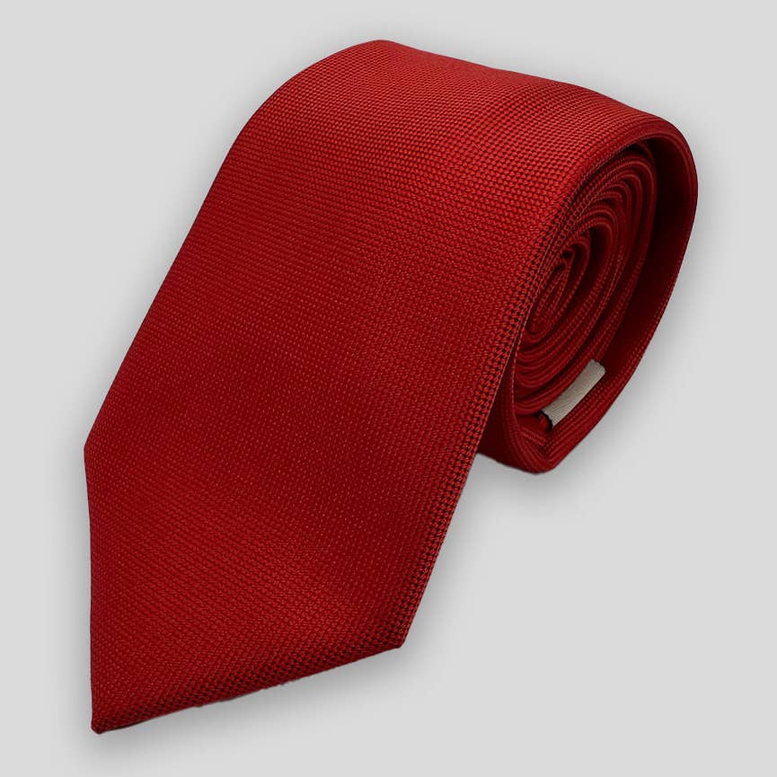 Cravate rouge unie Lisa en microfibre